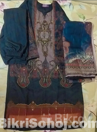 সেলোয়ার কামিজ